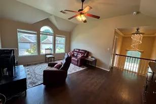 814 Honey Hill Dr, Garland, TX 75040 - Photo 4