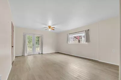 1113 Hudgins Avenue, Fort Worth, TX 76111 - Photo 22