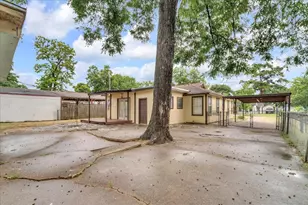 1113 Hudgins Ave, Fort Worth, TX 76111 - Photo 28