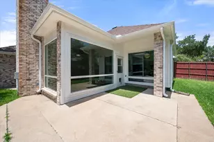1132 Devonshire Dr, DeSoto, TX 75115 - Photo 32