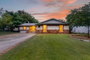1506 Town Bluff St, Garland, TX 75040 - Photo 1