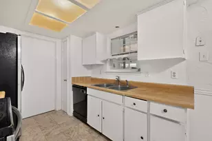 1506 Town Bluff St, Garland, TX 75040 - Photo 10