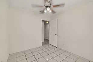 1506 Town Bluff St, Garland, TX 75040 - Photo 24
