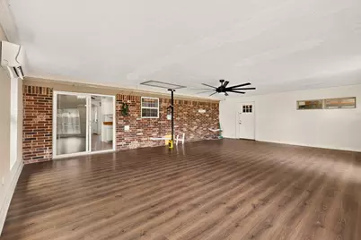 1506 Town Bluff Street, Garland, TX 75040 - Photo 8