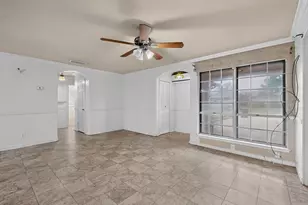 1506 Town Bluff St, Garland, TX 75040 - Photo 12