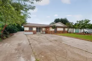 1506 Town Bluff St, Garland, TX 75040 - Photo 24