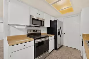 1506 Town Bluff St, Garland, TX 75040 - Photo 4