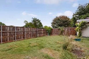 1506 Town Bluff St, Garland, TX 75040 - Photo 14