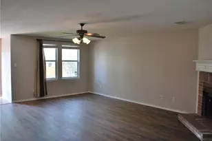 2613 Tuscan View Dr, Fort Worth, TX 76131 - Photo 4