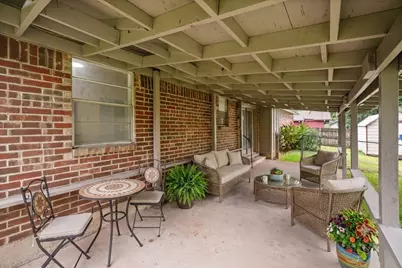 1915 Westover Court, Arlington, TX 76015 - Photo 8