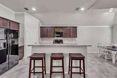 381 Coral Vine Lane, Burleson, TX 76028 - Photo 14