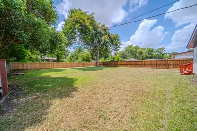 920 Treasure Road, Garland, TX 75041 - Photo 16