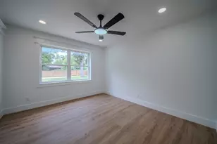 920 Treasure Rd, Garland, TX 75041 - Photo 10