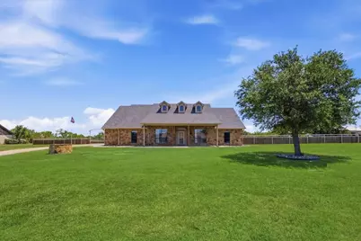122 Eagle Pass Lane, Weatherford, TX 76087 - Photo 1