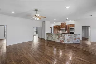 122 Eagle Pass Ln, Weatherford, TX 76087 - Photo 10