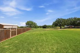 122 Eagle Pass Ln, Weatherford, TX 76087 - Photo 32