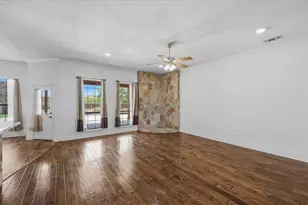 122 Eagle Pass Ln, Weatherford, TX 76087 - Photo 8