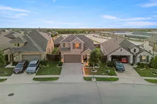 3601 Palmetto Ave, Aubrey, TX 76227 - Photo 4