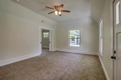301 Madison Street, Cleburne, TX 76033 - Photo 8