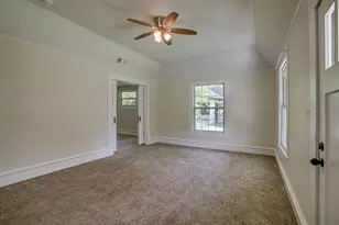 301 Madison St, Cleburne, TX 76033 - Photo 8