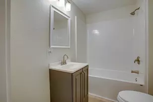 301 Madison St, Cleburne, TX 76033 - Photo 26