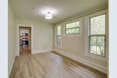 301 Madison Street, Cleburne, TX 76033 - Photo 12