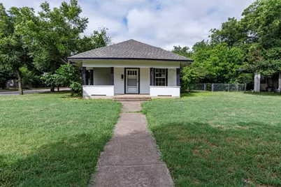 301 Madison Street, Cleburne, TX 76033 - Photo 4