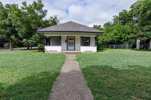 301 Madison St, Cleburne, TX 76033 - Photo 4