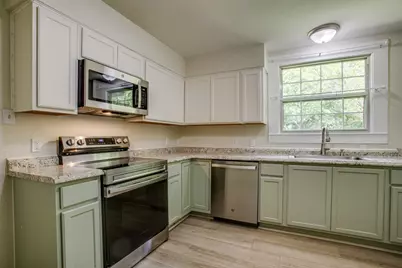 301 Madison Street, Cleburne, TX 76033 - Photo 16