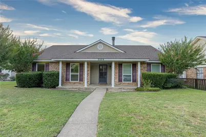 2804 Oxford Lane, Flower Mound, TX 75028 - Photo 2
