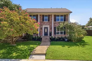 2310 Greenhill Dr, Carrollton, TX 75006 - Photo 2