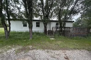4231 Cottonwood Dr, Granbury, TX 76048 - Photo 1
