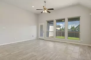 12464 Lost Valley Dr, Frisco, TX 75035 - Photo 4