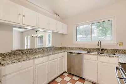 314 Sandlewood Lane, Euless, TX 76039 - Photo 10