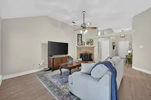 2103 Meadowview Dr, Corinth, TX 76210 - Photo 10