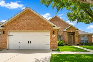 5304 Fox Run Dr, Watauga, TX 76137 - Photo 1