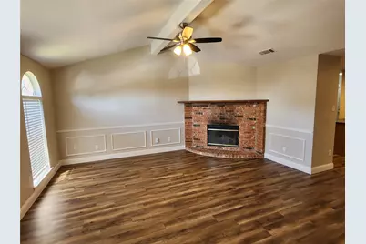 607 Hollyberry Drive, Mansfield, TX 76063 - Photo 6
