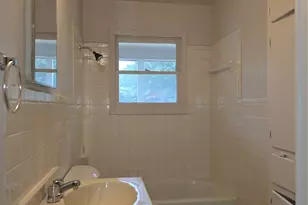 432 Lorna St, Burleson, TX 76028 - Photo 8