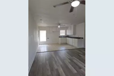 432 Lorna Street, Burleson, TX 76028 - Photo 4