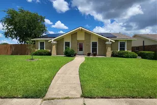 3020 Rockett Dr, Carrollton, TX 75007 - Photo 1