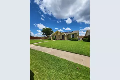 3020 Rockett Drive, Carrollton, TX 75007 - Photo 2