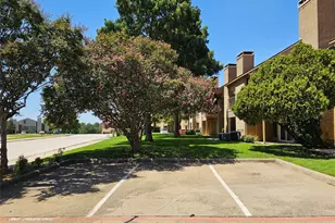 5821 Marvin Loving Dr, Garland, TX 75043 - Photo 38