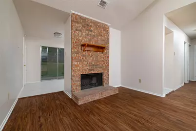 6410 Springfield Drive, Arlington, TX 76016 - Photo 8