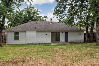 6410 Springfield Drive, Arlington, TX 76016 - Photo 38