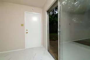 6410 Springfield Dr, Arlington, TX 76016 - Photo 32