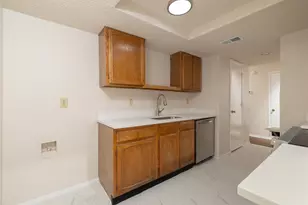 6410 Springfield Dr, Arlington, TX 76016 - Photo 16