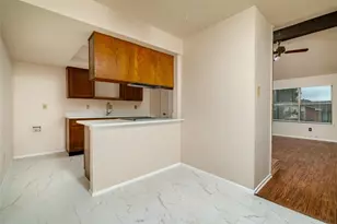 6410 Springfield Dr, Arlington, TX 76016 - Photo 14