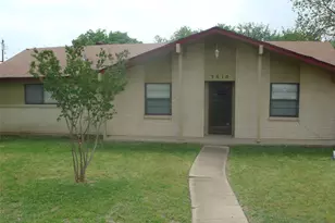 3810 Calgary Ct E, Irving, TX 75062 - Photo 1