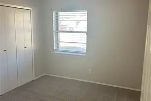 3810 Calgary Ct E, Irving, TX 75062 - Photo 10