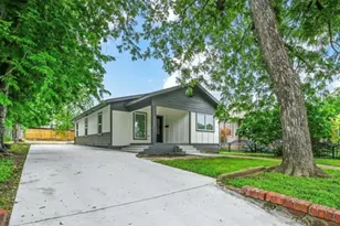 2754 W Twelfth St, Dallas, TX 75211 - Photo 2